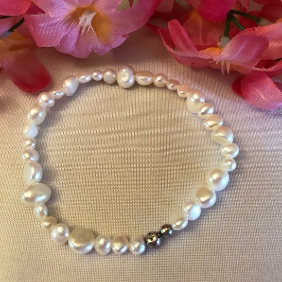 Silpada Freshwater Pearl Stretch Single Bracelet - Picture 4 of 10